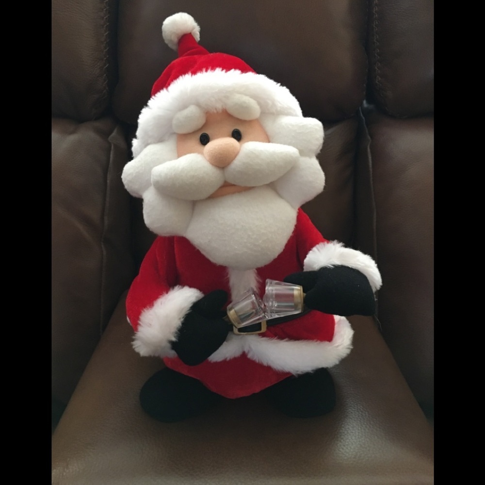 SINGING SANTA